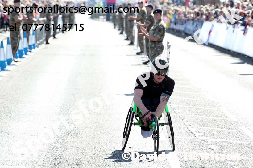 Wheelchair Simplyhealth Great North Run. Photo: David T. Hewitson/Sports for All Pics